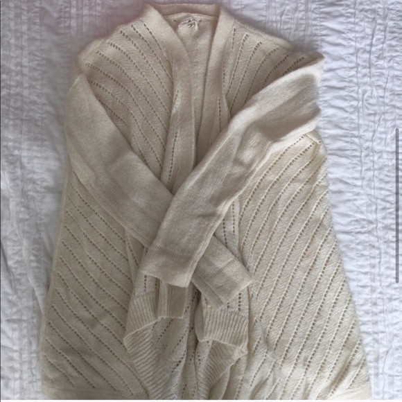 *DONATING SOON* LOFT Lou & Grey Flowy Open Sweater - Picture 3 of 8